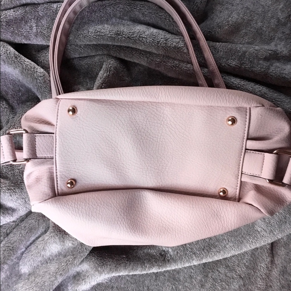 Mellow World Purse - Picture 5 of 5